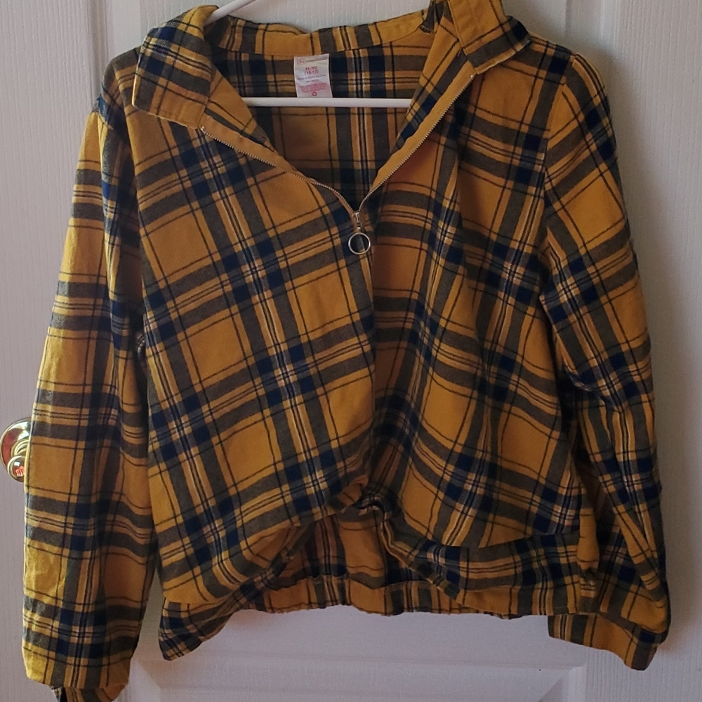No boundaries yellow long sleeve plaid top
